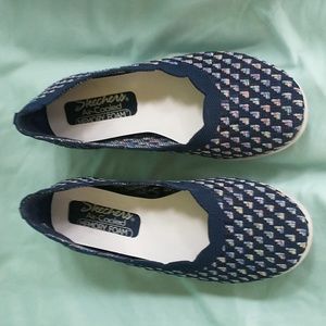 Cleo's by Skechers navy w/multicolor detail.